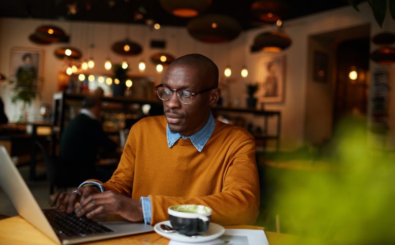 Blogger in Coffee Shop